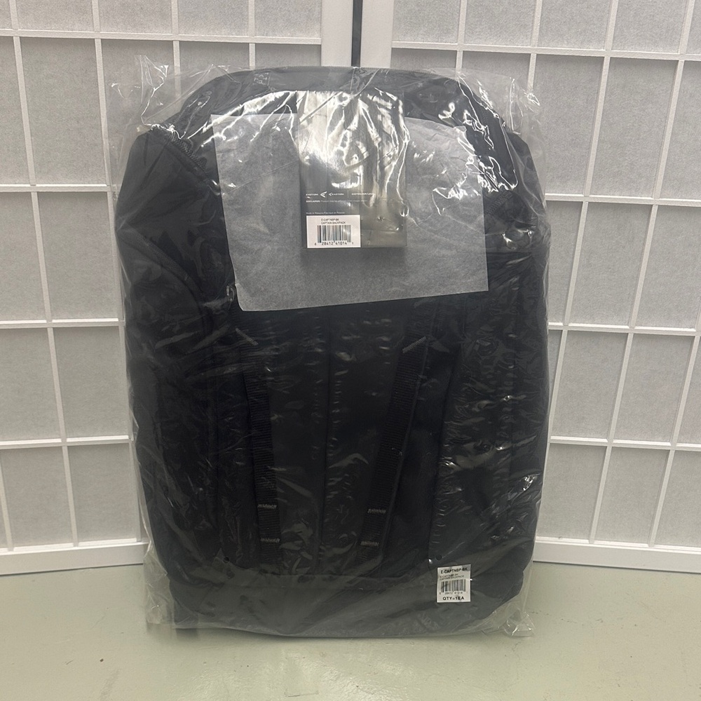 Easton Capital Black Baseball Backpack NWT - Picture 11 of 12